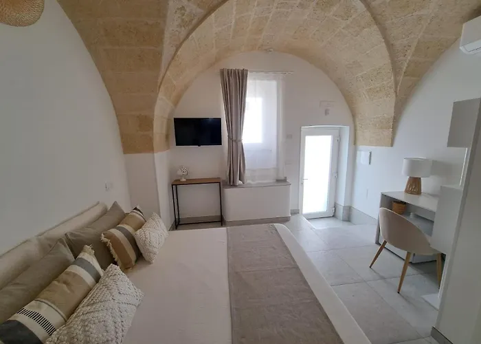 Mae Apulian 3* גרוטליה