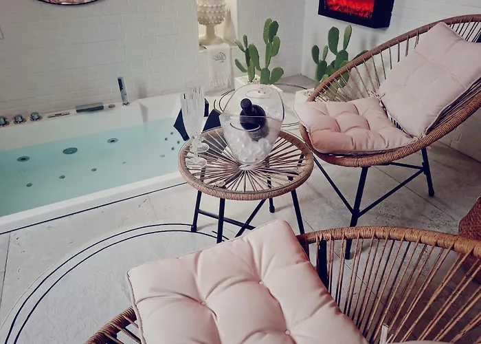 לינה וארוחת בוקר Mae Apulian גרוטליה