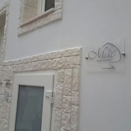 Mae Apulian Couette-café *
