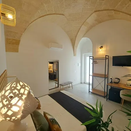 Mae Apulian Couette-café